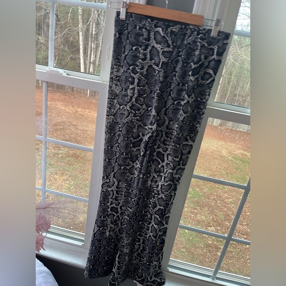 Show Me Your Mumu Bells Pants - Picture 5 of 6